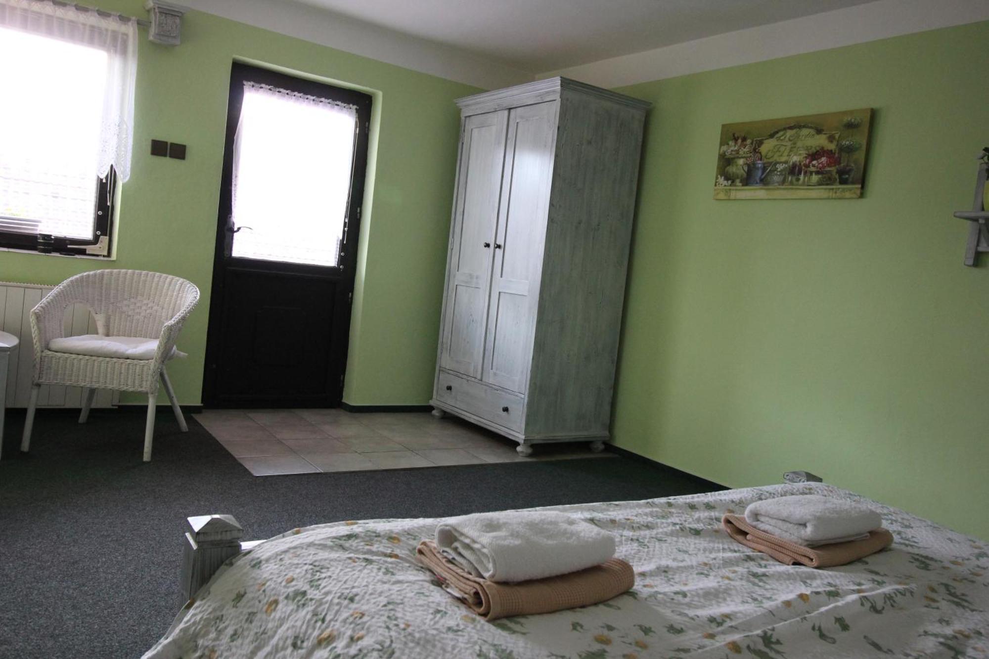 Penzion Na Statku Stary Vestec Exterior foto